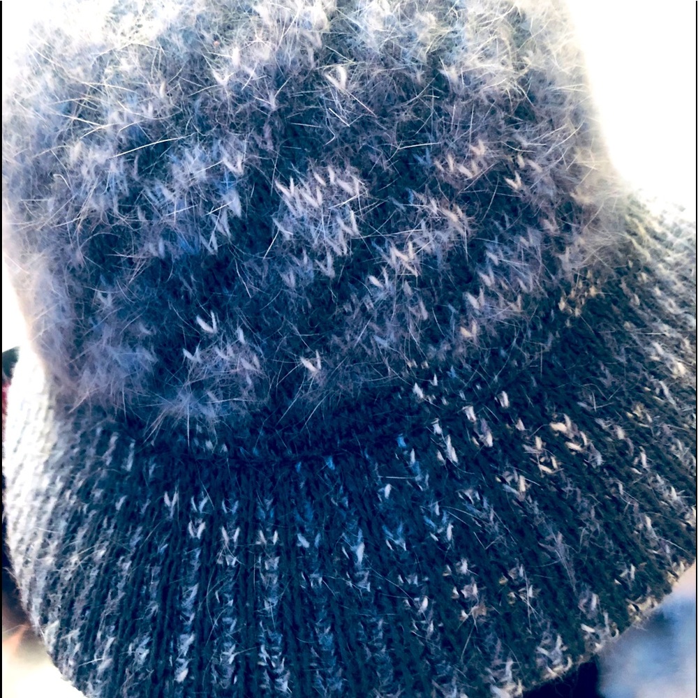 Very rare rabbit hair women’s Kangol Hat ❤️